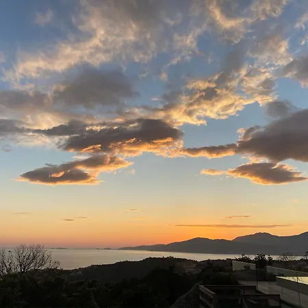 Alojamento de Acomodação e Pequeno-almoço 1,2,3 Soleil 3*